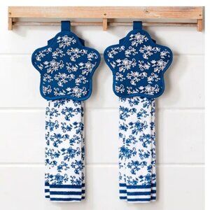 4-Pc. Oven Mitt and Towel Set (New)